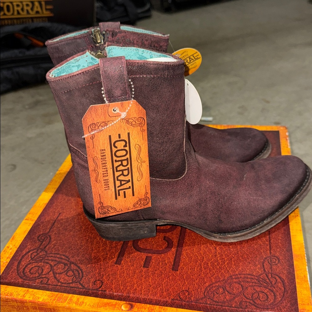 Corral boots - Picture 3 of 6